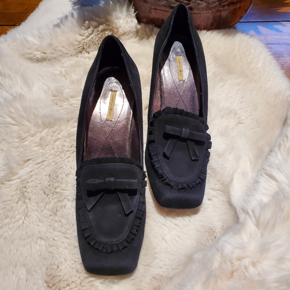 BCBG MaxStudio shoes - Picture 3 of 5